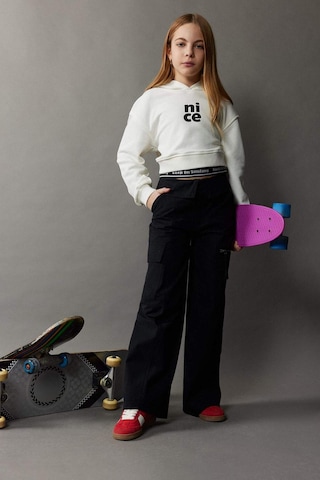 DeFacto Kız Çocuk Relax Fit Kapüşonlu Baskılı Sweatshirt E0462A825SPER85 Ekru