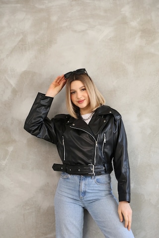 Genculus Kemerli Crop Deri Oversize Kadın Yeni Sezon Ceket Siyah