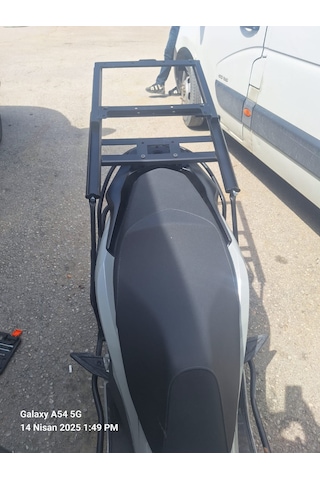 Honda Pcx Kızaklı Kurye Paket Çanta Demiri Ses Yapmaz Destekli