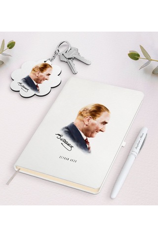 Kişiye Özel Atatürk Temalı Beyaz Defter Kalem ve Anahtarlık N11.2015 Beyaz