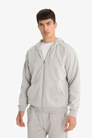 Defacto - Relax Fit Kapüşonlu İçi Yumuşak Tüylü Basic Düz Cepli Kalın Fermuarlı Sweatshirt D7599AX25SP Gri