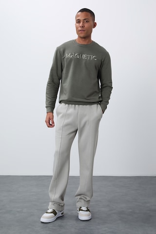 Tommy Life Çağla Yazı Nakışlı O Yaka Rahat Form İçi Polarlı Erkek Sweatshirt - 88020 Çağla