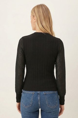 Armonika Kadın Siyah V Yaka Kolları Dantelli Bluz Arm-26k001081