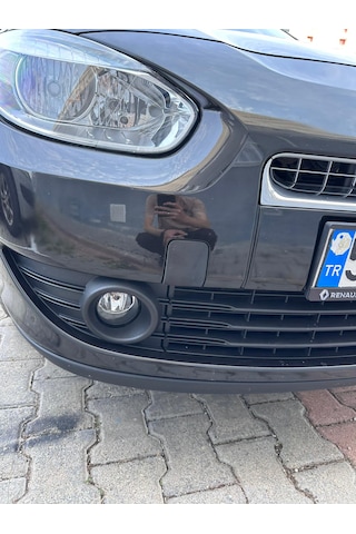 Renault Fluence Ön Çeki Demiri Kapağı