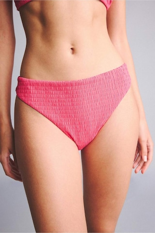 Defacto Regular Fıt Kırışık Dokulu Fuşya Bikini Alt G5349ax26smpn296 Pembe-pn296