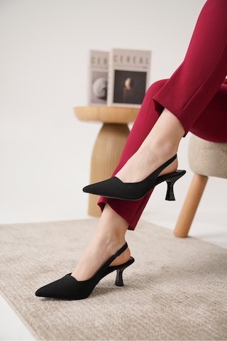 D052 Günlük Ortopedik Klasik Topuklu Kadın Ayakkabı Siyah-süet