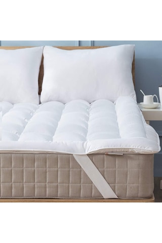 Elyafsepeti Dört Köşe Lastikli Kapitoneli Yün Dolgulu Uyku Pedi