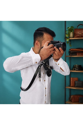 Siyah Renk Fotoğraf Makinesi Tek Taraflı Omuz Askısı Nikel Renk Aksesuar