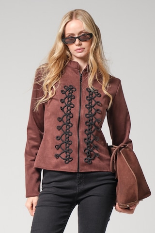 Mayrem Nakış İşleme Detaylı Slim Fit Fermuarlı Kadın Süet Ceket Kahverengi