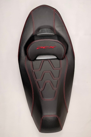 Pcx Motosiklet Bel Destekli Koltuk - Kırmızı Dikiş Ve Karbon Detaylı 2021-2025 Uyumlu