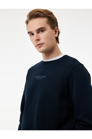 Koton Üç İplik Şardonlu Regular Fit Bisiklet Yaka Uzun Kollu Baskılı Sweatshirt Lacivert 7wam70036mk