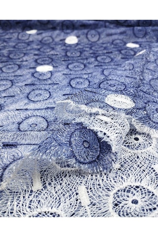 Mor Beyaz Renklerde Dantel En 130 Cm X Boy 225 Cm -10526 Çok Renkli