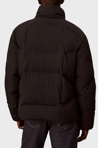 Calvin Klein Relaxed Fit Dik Yaka Su İtici Şişme Mont Lv04rh537gub1 Erkek Mont Lv04rh537g Ub1 Siyah