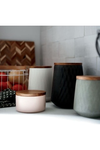 Crate & Barrel Ethan 5 Lb Ahşap Kapaklı Ekstra Büyük Seramik Kutu, Şık Ve Fonksiyonel Depolama Saklama Kapları Çok Renkli