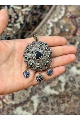Safir V Elmas Kolye Ucu