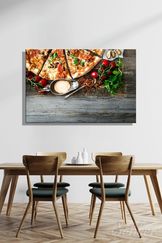 Pizza Domatesler Roka Soslar İştah Açıcı Bir Yemek Kompozisyonu Yatay Kanvas Tablo 3971