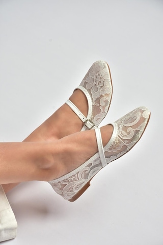 Fox Shoes Y726864006 Beyaz Dantelli Kadın Babet