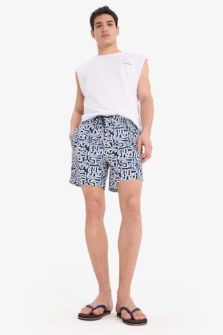 DeFacto Desenli File Astarlı Kısa Boy Deniz Şortu A7376AX25HSNV256