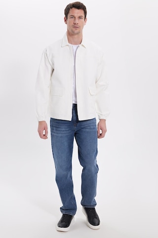 Tudors Erkek Relax Fit Rahat Kesim Çift Cep Denim Beyaz Kot Mont Gömlek-42218 Beyaz