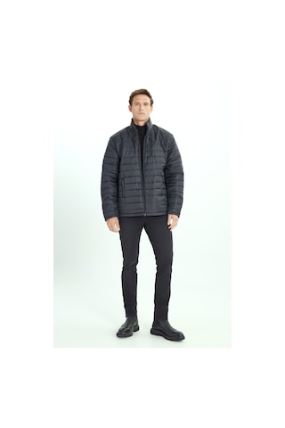 AC&Co / Altınyıldız Classics Erkek Siyah Sıcak Tutan Standart Fit Normal Kesim Dik Yaka Yan Cepli Mont Siyah