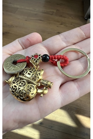 Feng Shui El Sallayan Bereket Ve Şans Kedisi Maneki Neko Anahtarlık Model 2