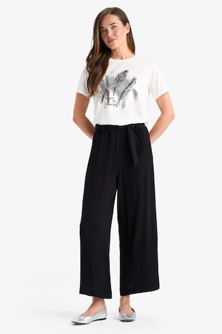 Defacto Culotte Beli Lastikli Geniş Paça Kuşaklı Krinkıl Viskon Kapri Pantolon C9565AX24SM Siyah