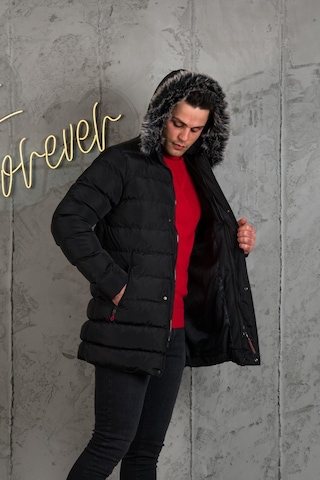 Slimfit Kapşonlu Içi Astarlı Erkek Spor Kapitone Mont 001