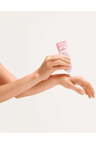 Glow Essentials Cilt Bariyerini Koruyan E&b3 Vitaminli El Kremi 75 Ml.