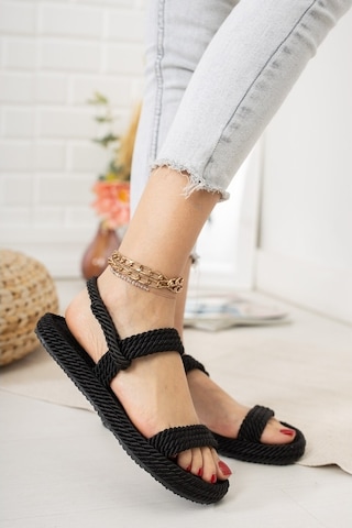 Fox Shoes Siyah Halat Ipli Hasır Kadın Sandalet K596012104