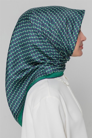 Armine Özel Nostalji Serisi Sura İpek Eşarp Modelleri 8401DS-90