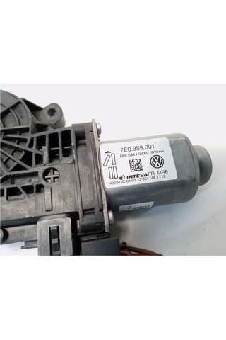 Vager Transporter T7 2015-2018 Sol Cam Motoru Mekanizması 7e0959801