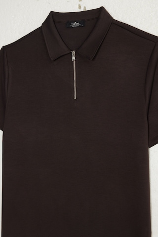Tudors Erkek Slım Fit Dar Kesim Soft Modal Kumaş Kısa Kollu Yarım Fermuarlı Kahverengi Polo Yaka Tişört-51036