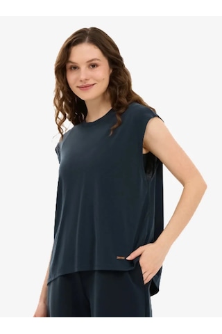Skechers S2610047-3817 W Soft Touch Loose Fit Kadın T-shirt Siyah