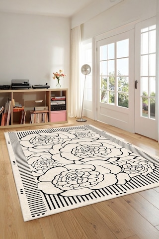 Zeminde Çizgisel Bahar Siyah Beyaz Çiçekli Kaymaz Taban Halı Siyah - Beyaz