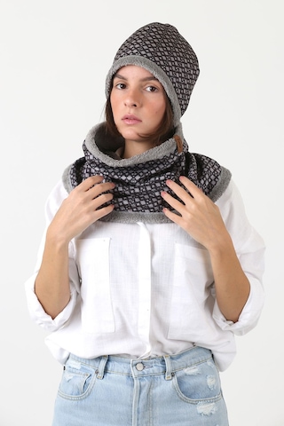 Hamur Gri Kadın Bere Ve Boyunluk 2li Set Takım Unisex Bb-098 Çok Renkli
