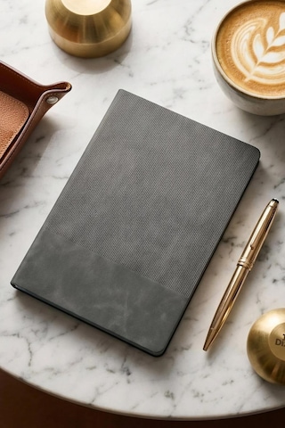 Smyth Stripes Esnek Kpk Vegan Deri Defter A5, 192 Sf. 80 Gr. Ivory. Kenar Renkli