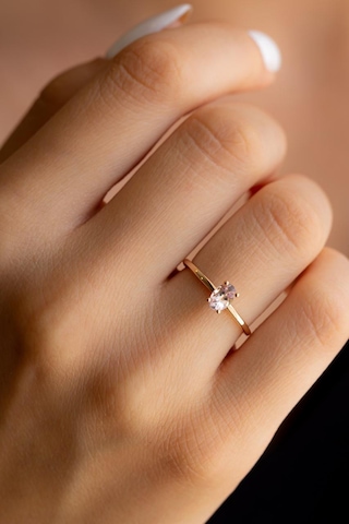 Morganite Oval Kesim Tektaş Yüzük