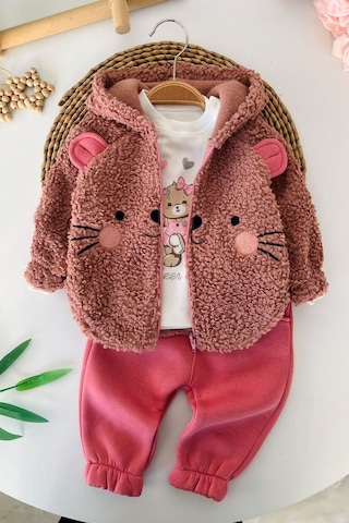 Minigimin Cicileri Kedi Figürlü Peluş Ceketli, Baskılı Tişörtlü Ve Fırfır Paçalı Kız Bebek 3 Lü Takım - Gül Kurusu Minigimin Cicileri Kedi Figürlü Peluş Ceketli, Baskılı Tişörtlü Ve Fırfır Paçalı Kız Bebek 3 Lü Takım - Gül Kurusu