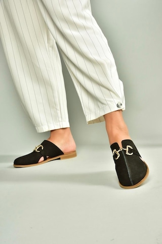 Fox Shoes U944150403 Siyah Hakiki Deri Önü Kapalı Kadın Terlik Siyah-hakiki Deri