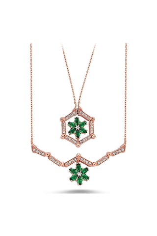 Beyaz ve Yeşil Taşlı Kiss Kolye