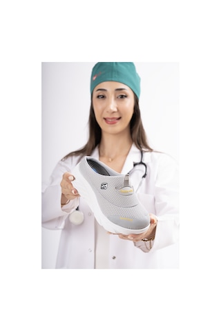 Sandal Spor Kadın Dolgu Taban Ortopedik File Sabo Doktor Hemşire Hastane Aşçı Terlik Gri