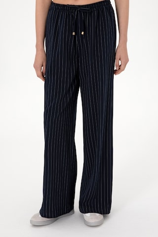 U.S. Polo Assn. Kadın Lacivert Çizgili Loose Relax Fit Kanvas Pantolon 50309105-VR033