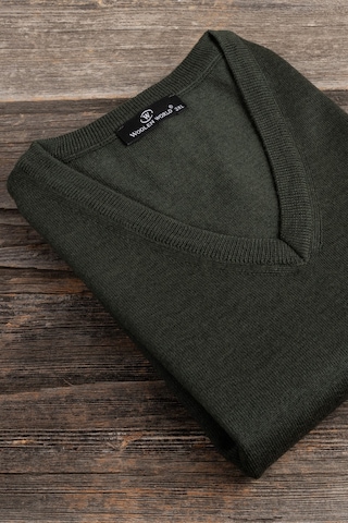 V Yaka Battal Büyük Boy Yünlü Kolsuz Triko Süveter Yeşil