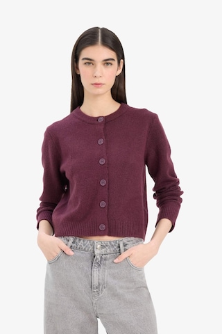 Defacto Regular Fit Bisiklet Yaka Basic Düz Düğmeli Soft Touch Yumuşak Triko Hırka E3654ax25wnbr467 Bordo