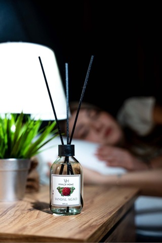 Vivaldi Home Sandal Ağacı Çubuklu Oda Kokusu Esansiyel Uçucu Yağ 100 ML