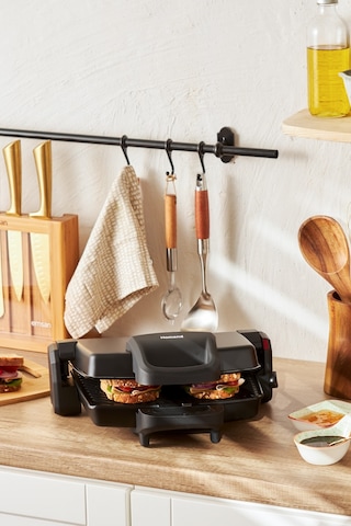 Homend Toastbuster 1337H Çıkarılabilir Plakalı 4 Ekmekli 1800 W Tost Makinesi