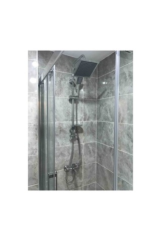3 Fonksiyonlu Duş Seti İle Şık Tasarımlı Banyo İhtiyaçları 6998