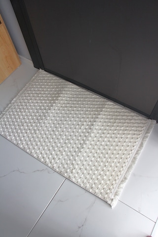 Kaymaz Taban Yumuşak Yüzey Saçaklı Paspas 60 X 90 Ebat Beyaz