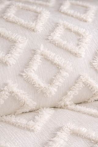 Yatak Örtüsü Seti 240x260 Cm + 2 Adet 55x70 Cm Yastık Kılıfı Süt