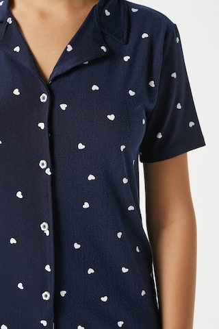 Ritnice Kadın Mia Yumuşak Doku Lacivert Kalp Desen Ön Düğmeli Kısa Kollu Pijama Takımı Lacivert